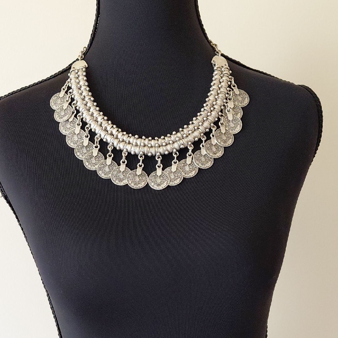 Silver Statement Coin Collar Necklace - Women 20$